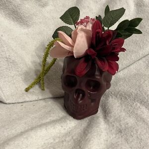 Target DISCONTINUED Skull Goth Vase with Fake Flowers